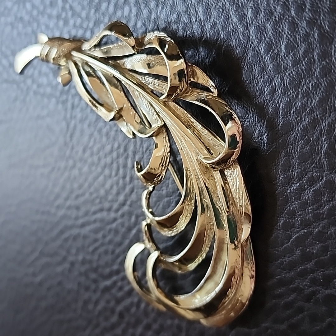 Vtg Alice Caviness Brooch